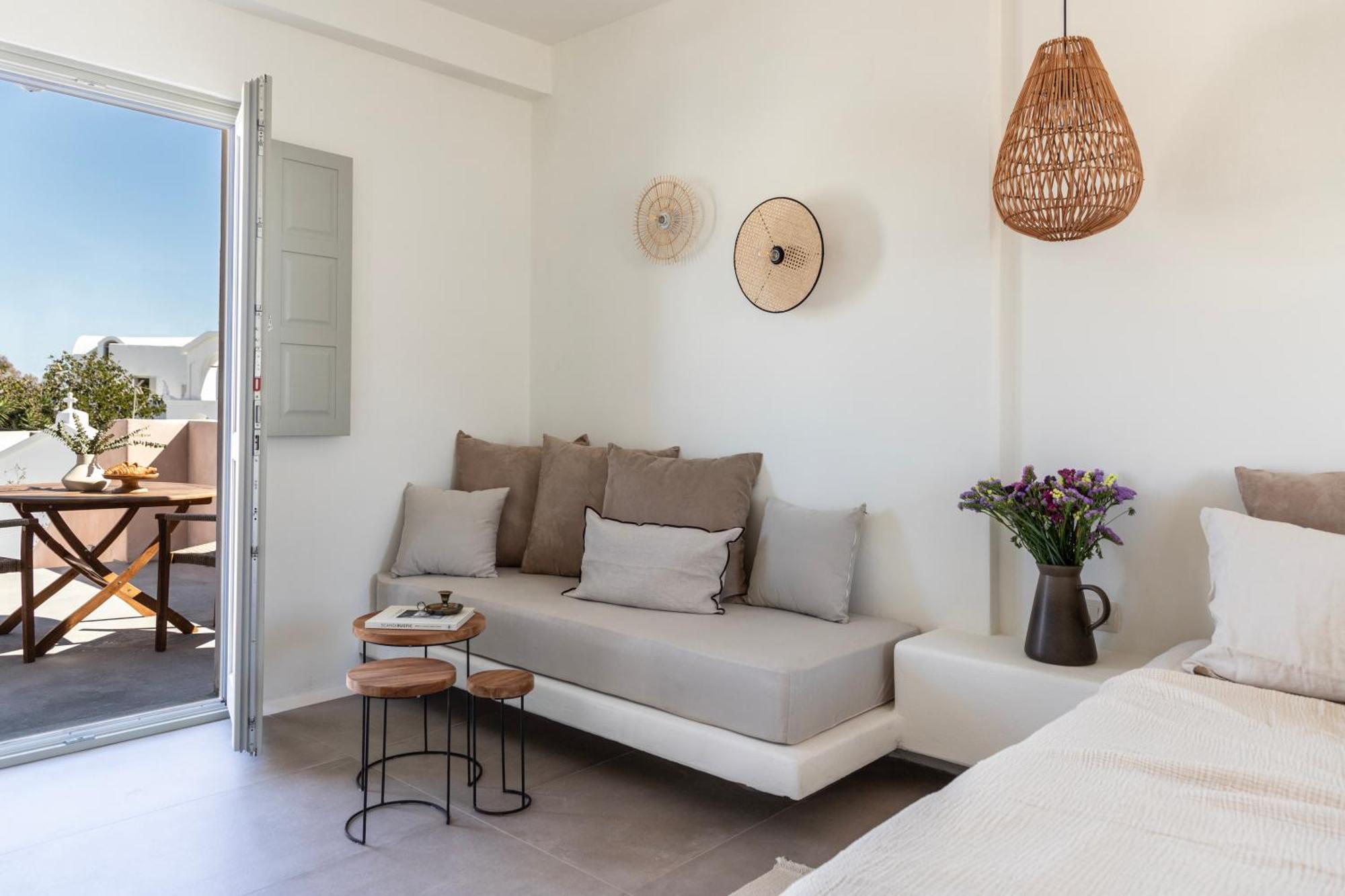 Frescoes Luxury Suites By Kb Hospitality Mesaria Exterior foto