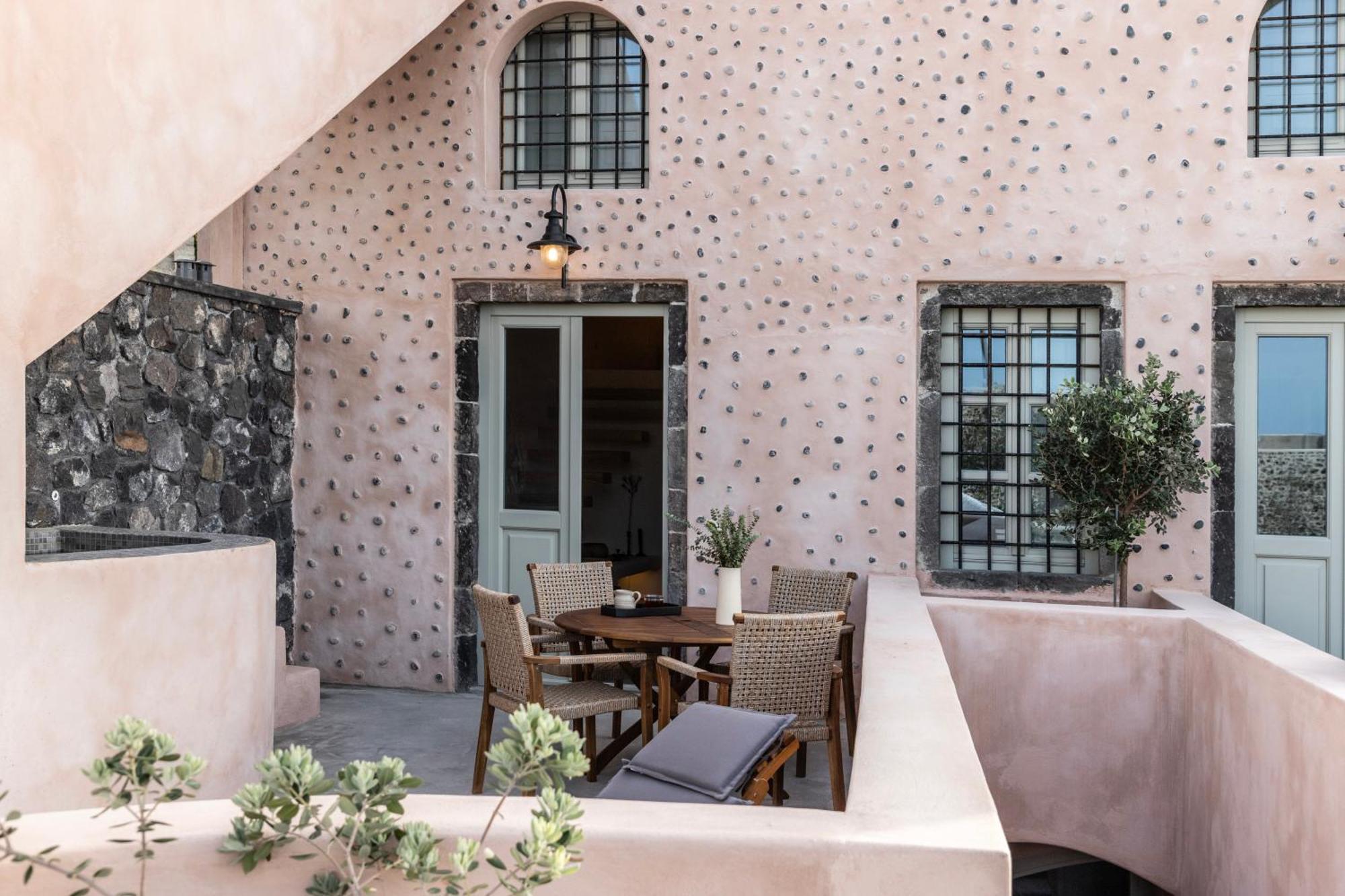 Frescoes Luxury Suites By Kb Hospitality Mesaria Exterior foto