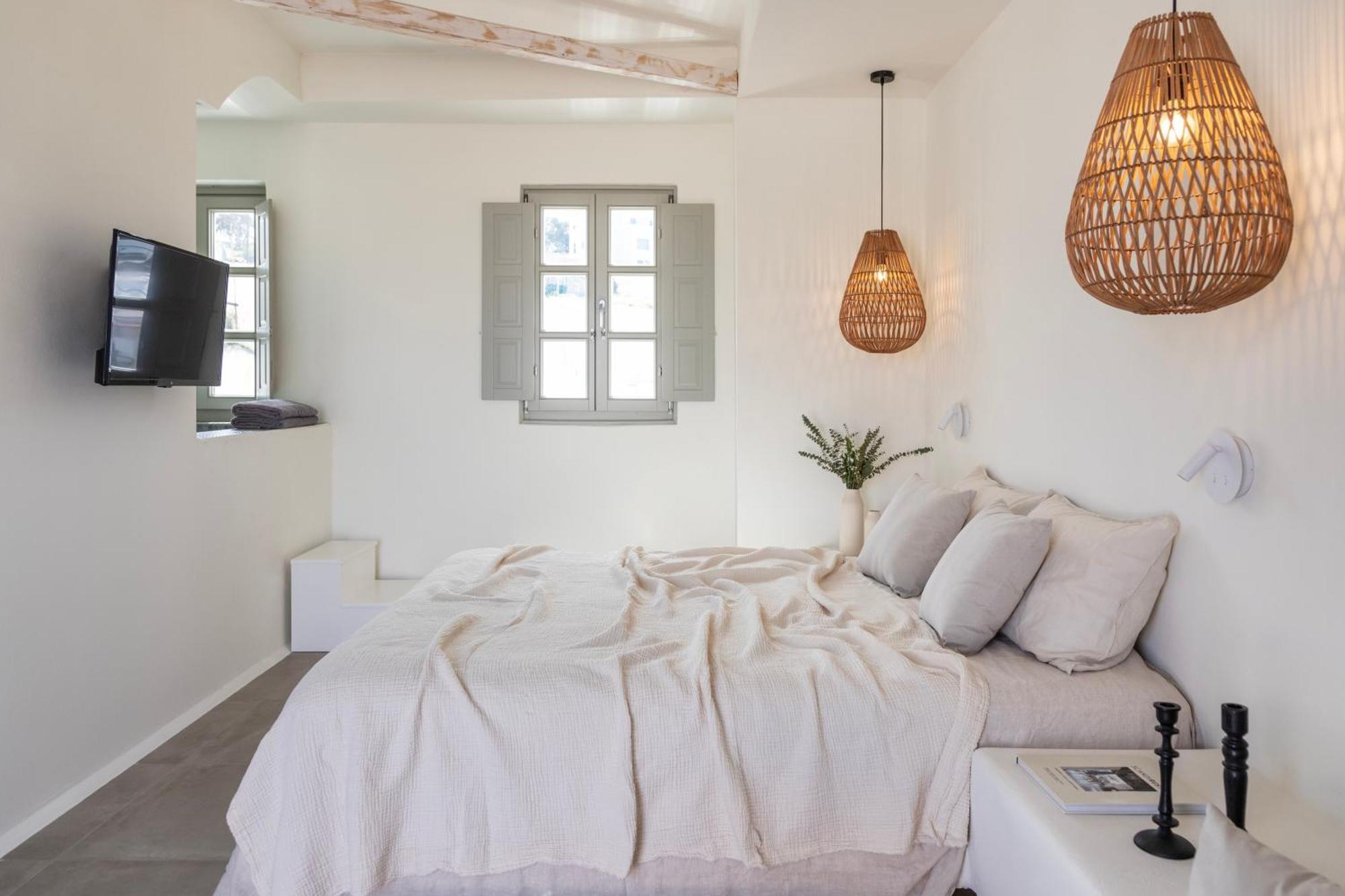 Frescoes Luxury Suites By Kb Hospitality Mesaria Exterior foto